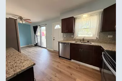 213 Frederick Place, Wood Dale, IL 60191 - Photo 7