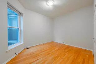 1017 W Dakin St, Chicago, IL 60613 - Photo 11