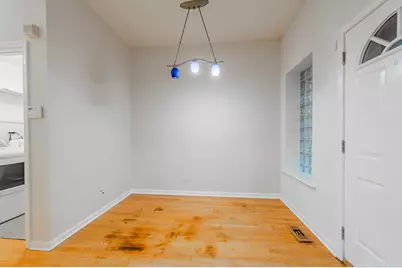 1017 W Dakin Street #1, Chicago, IL 60613 - Photo 9