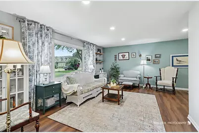 44 N Lake Avenue, Third Lake, IL 60030 - Photo 3