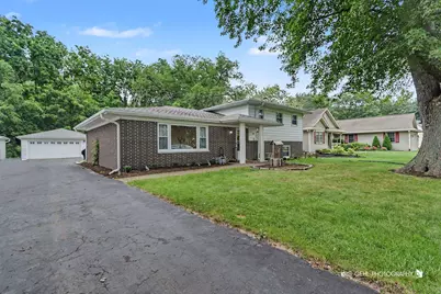44 N Lake Avenue, Third Lake, IL 60030 - Photo 1