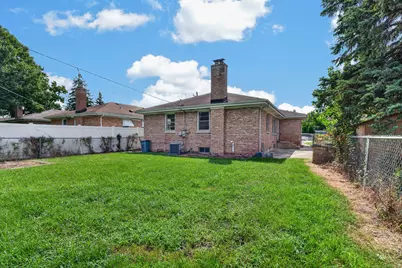 7748 W Oakton Street, Niles, IL 60714 - Photo 37