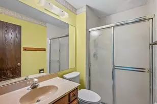 930 Pioneer Ct, Roselle, IL 60172 - Photo 33