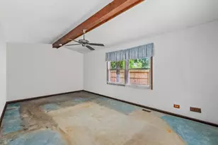 930 Pioneer Ct, Roselle, IL 60172 - Photo 25