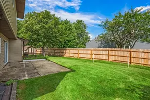930 Pioneer Ct, Roselle, IL 60172 - Photo 43