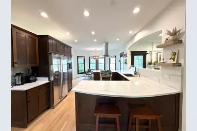 40W040 W Carl Sandburg Road, Saint Charles, IL 60175 - Photo 5