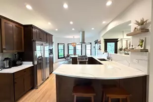 40W040 W Carl Sandburg Rd, Saint Charles, IL 60175 - Photo 5
