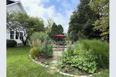 40W040 W Carl Sandburg Road, Saint Charles, IL 60175 - Photo 27