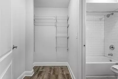 5534 N Kenmore Avenue #504, Chicago, IL 60640 - Photo 7