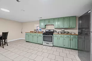 3132 N Luna Ave, Chicago, IL 60641 - Photo 23