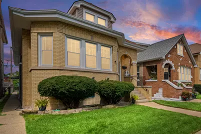 3132 N Luna Avenue, Chicago, IL 60641 - Photo 1