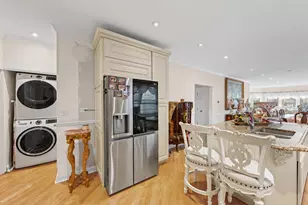 3132 N Luna Ave, Chicago, IL 60641 - Photo 13