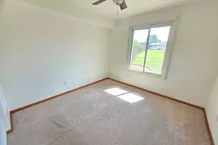 801 Brook Dr, Streamwood, IL 60107 - Photo 13