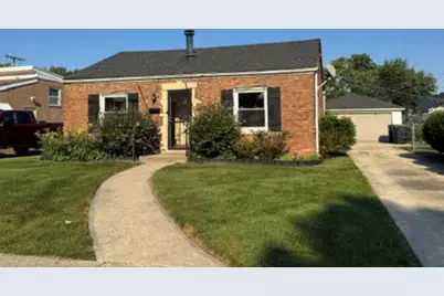 9855 S Campbell Avenue, Evergreen Park, IL 60805 - Photo 1