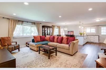 412 Nassau Avenue, Bolingbrook, IL 60440 - Photo 3