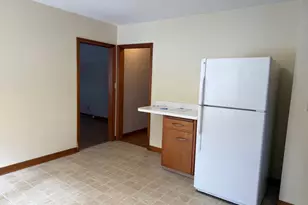 795 Estes St, Gurnee, IL 60031 - Photo 7