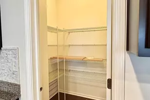 38 Neri Dr, Schaumburg, IL 60194 - Photo 7