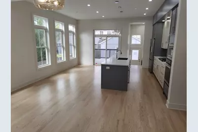 2106 Darrow Avenue, Evanston, IL 60201 - Photo 13