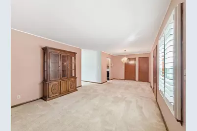2136 Highland Drive, Sycamore, IL 60178 - Photo 5