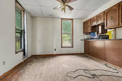 212 W Maple Street, Fairbury, IL 61739 - Photo 9