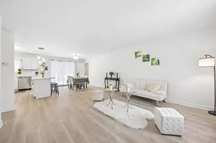 10227 Hilltop Dr, Orland Park, IL 60462 - Photo 5