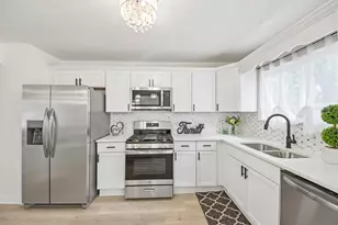 10227 Hilltop Dr, Orland Park, IL 60462 - Photo 13