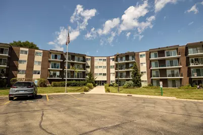 5540 Walnut Avenue #7A, Downers Grove, IL 60515 - Photo 1