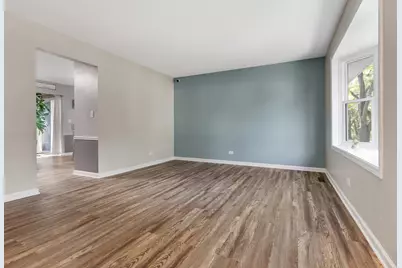 1552 Jobe Avenue, Saint Charles, IL 60174 - Photo 3