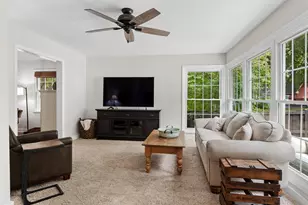 130 Ingleside Ave, Aurora, IL 60506 - Photo 5