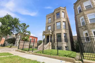 6401 S Maryland Ave, Chicago, IL 60637 - Photo 1