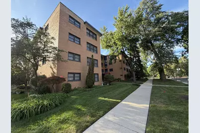 500 Washington Boulevard #102, Oak Park, IL 60302 - Photo 1