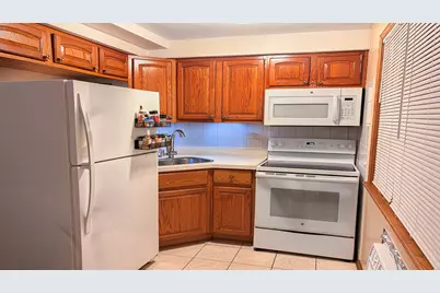 2330 N Harlem Avenue #1E, Elmwood Park, IL 60707 - Photo 3