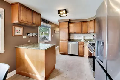 427 Kent Court, Schaumburg, IL 60193 - Photo 7