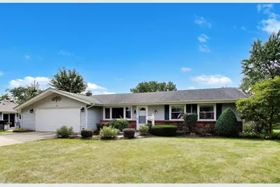 427 Kent Court, Schaumburg, IL 60193 - Photo 1