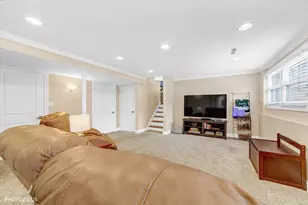 148 Jeffery Ln, Des Plaines, IL 60018 - Photo 31