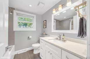 148 Jeffery Ln, Des Plaines, IL 60018 - Photo 25