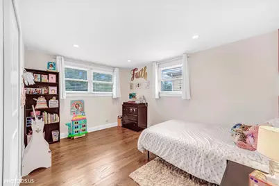 148 Jeffery Lane, Des Plaines, IL 60018 - Photo 19