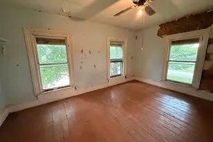 115 W James St, Dwight, IL 60420 - Photo 9