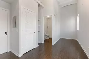 5718 N Winthrop Ave, Chicago, IL 60660 - Photo 9