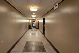 4800 S Lake Park Ave, Chicago, IL 60615 - Photo 15