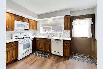 829 Dodge Avenue, Evanston, IL 60202 - Photo 5