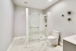 276 Claridge Cir, Bolingbrook, IL 60440 - Photo 13