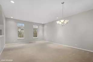 261 Sype Dr, Carol Stream, IL 60188 - Photo 3