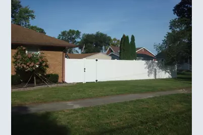 1004 Holcomb Street, Streator, IL 61364 - Photo 3