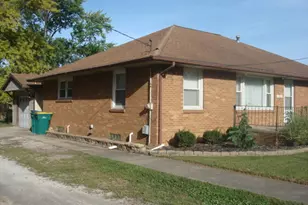 1004 Holcomb St, Streator, IL 61364 - Photo 1