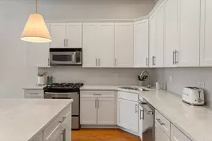 1359 W Fullerton Ave, Chicago, IL 60614 - Photo 13