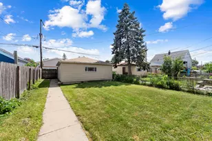 5121 W Henderson St, Chicago, IL 60641 - Photo 13