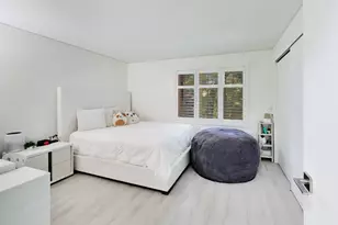 2300 W Talcott Rd, Park Ridge, IL 60068 - Photo 9