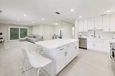2300 W Talcott Road #2C, Park Ridge, IL 60068 - Photo 3