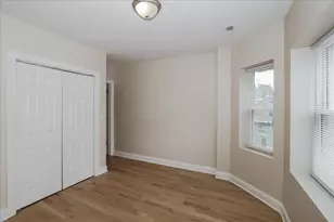 1939 W Granville Ave, Chicago, IL 60660 - Photo 11